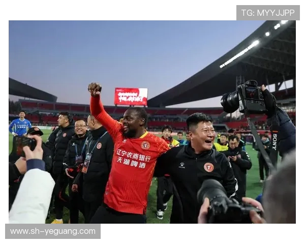 李金羽再现中国足球锋线传奇引领新一代射手精神重塑辉煌之路