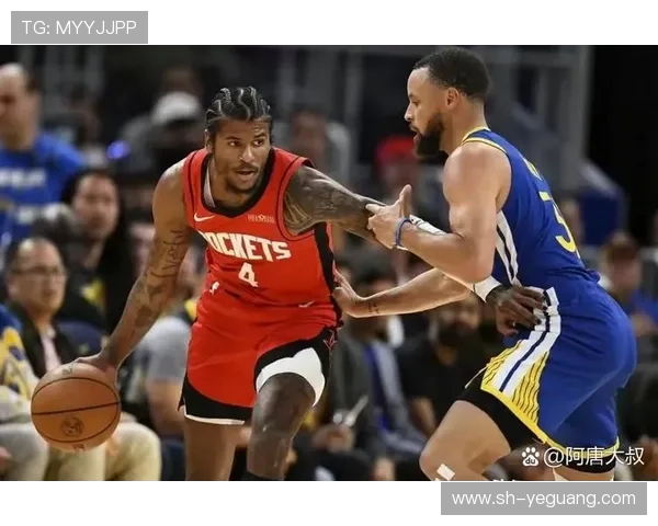 火箭与马刺激战正酣 双方主力对决引爆球迷热情