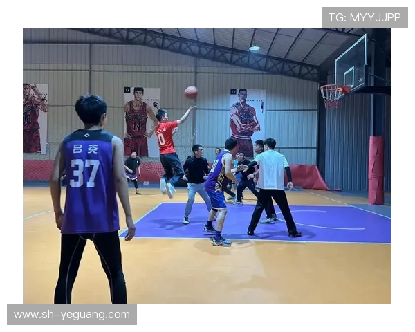 篮球魅力无限探索 从技巧训练到战术布局全面解析篮球运动的精髓