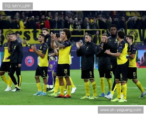 拜仁慕尼黑与多特蒙德激战正酣 谁将笑到最后夺得德甲荣耀