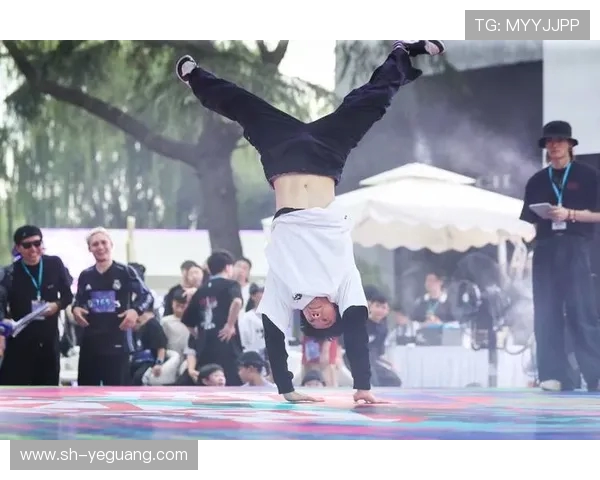 武汉街舞队荣登全国灵活性排行榜第七名展现出色舞技与团队实力