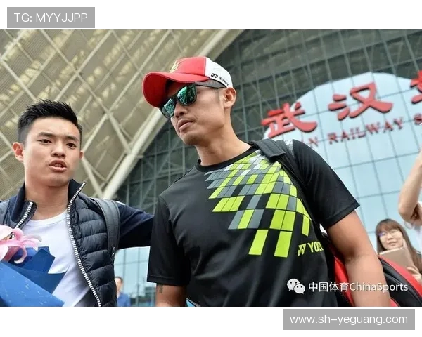 武汉羽毛球队在冠军赛中的默契配合与战术分析