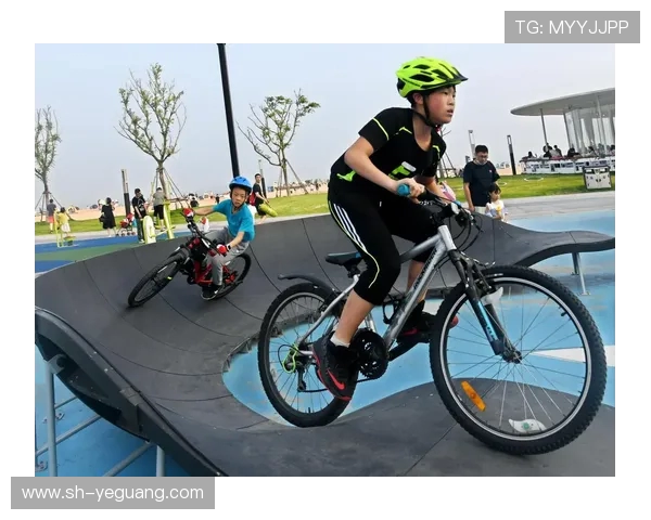 西安攀岩队在滑板精英赛中的速度表现分析与点评