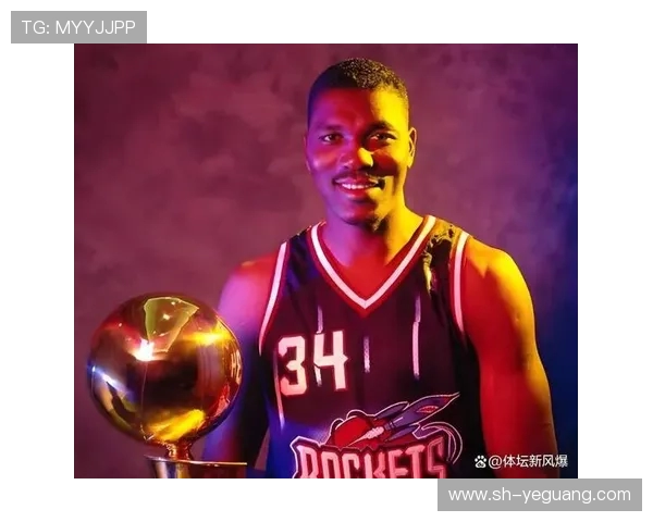 哈基姆·奥拉朱旺:从梦幻脚步到NBA历史传奇的崛起之路 哈基姆·奥拉朱旺:从梦幻脚步到NBA历史传奇的崛起之路