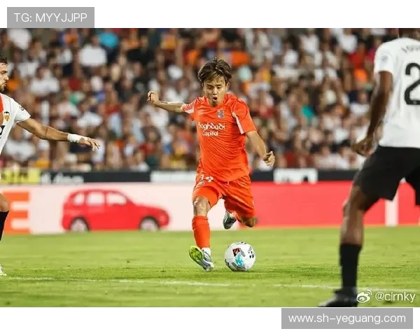 久保建英在赛季中的精彩表现引发媒体热议球迷期待未来发展潜力无限