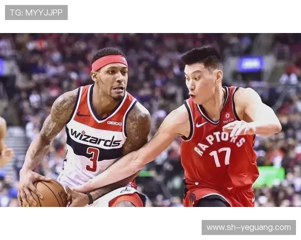 勇士与火箭对决林书豪重返赛场展现风采与激情 勇士与火箭对决林书豪重返赛场展现风采与激情