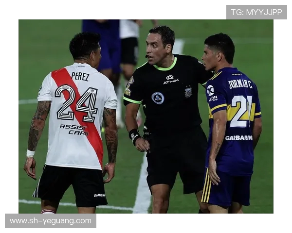 博卡青年与罗萨里奥中央的激烈对决揭示阿根廷足球的魅力与竞争精神 博卡青年与罗萨里奥中央的激烈对决揭示阿根廷足球的魅力与竞争精神